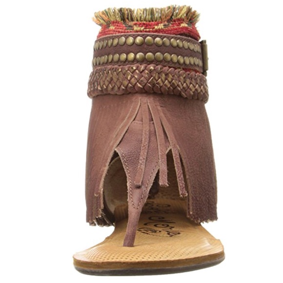 Tan Boho Chic Fringe Leather Sandal - Picture 4 of 6